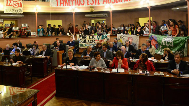 La UCR ve demagogia en el freno del PJ a la ley de Agroquímicos