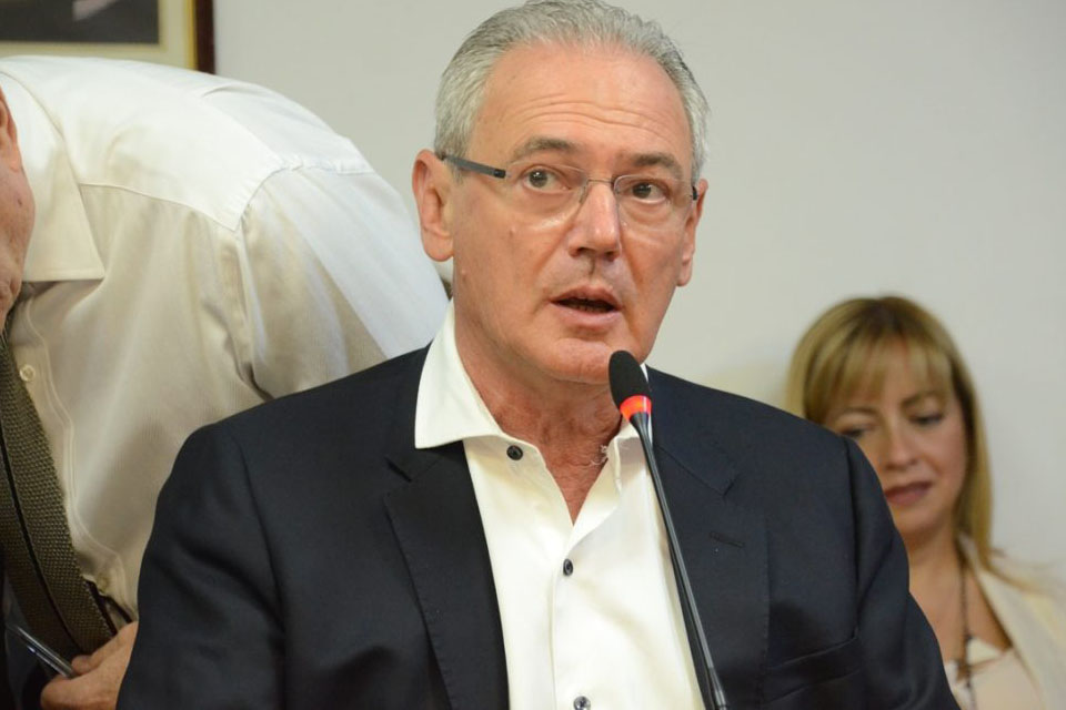 Gualeguaychú y Uruguay se encolumnan con Benedetti