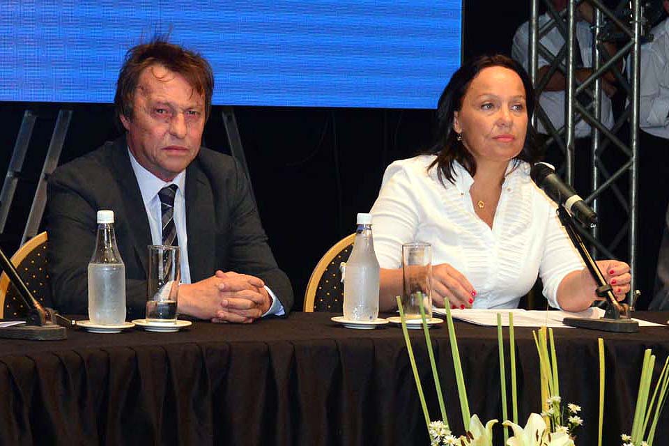 Etienot cuestionó el presupuesto de Varisco