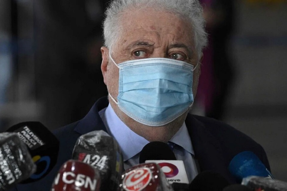 Alberto le pidió la renuncia a Ginés