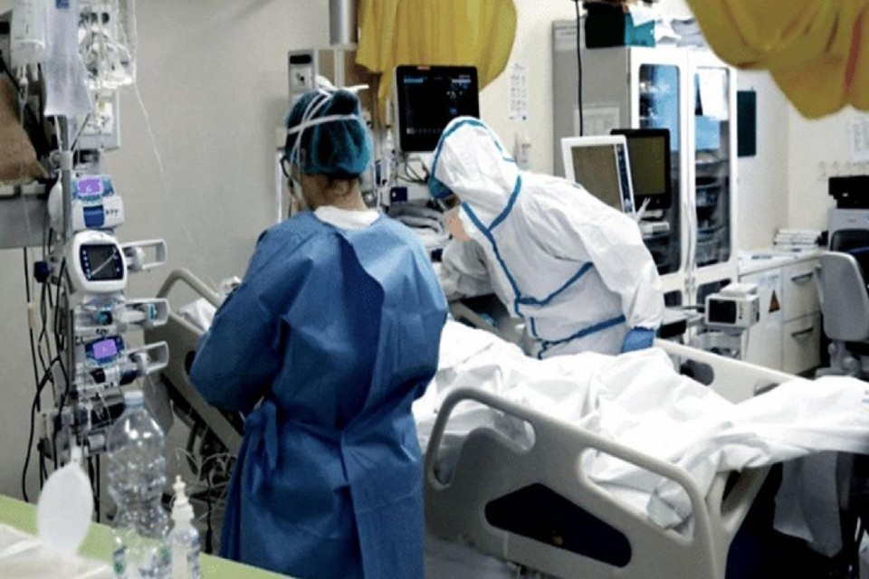 Asesores médicos plantean volver a la cuarentena
