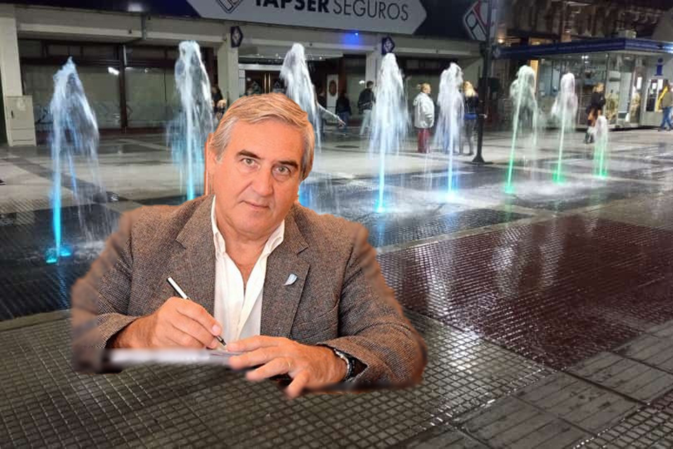  Critica una obra que diseñó su gestión