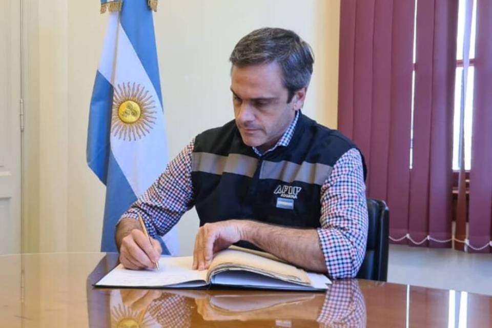  El entrerriano Michel renunció como titular de Aduanas 