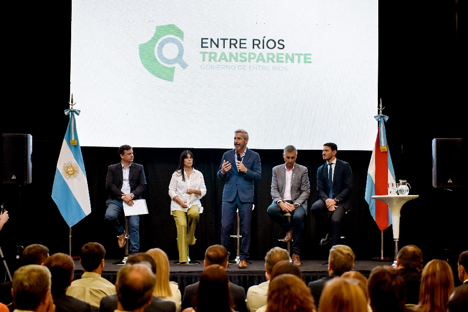 Frigerio hace públicos datos de su gobierno