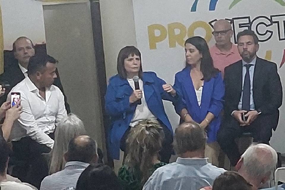 Bullrich juntó al PRO con libertarios en Paraná 