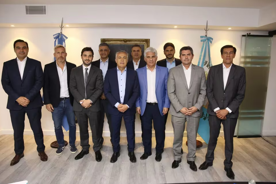 Frigerio y sus pares de JxC dan pleno apoyo a la Ley Bases