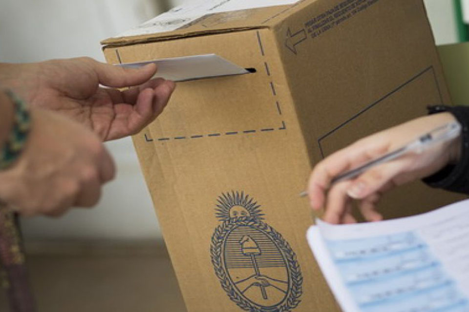 Más contradicciones del PRO