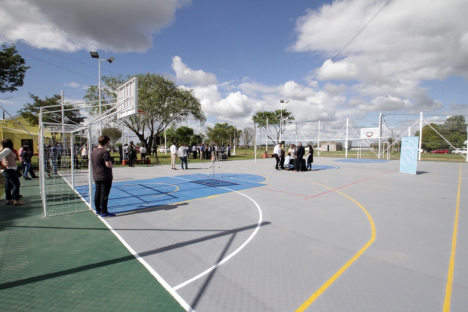 Construirán 70 playones deportivos en escuelas entrerrianas