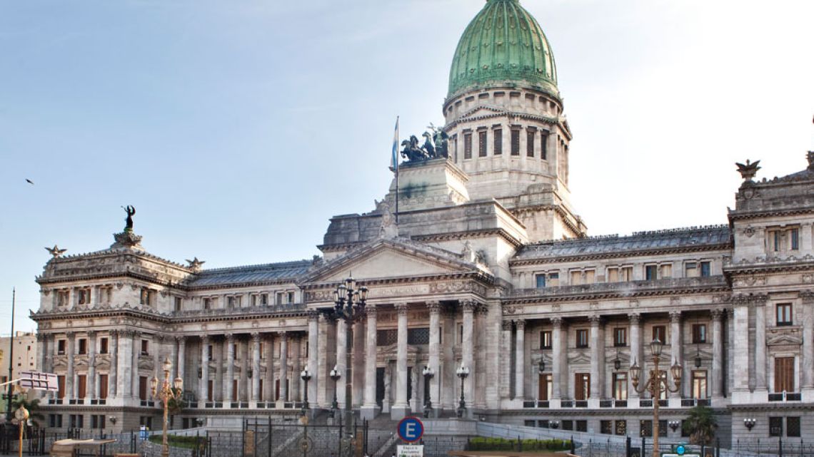 Proyecto para regular contenidos de inteligencia artificial en elecciones
