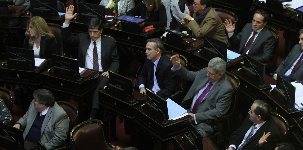 Quiénes son los senadores kirchneristas que votaron los pliegos de Rosatti y Rosenkrantz para llegar a la Corte Suprema