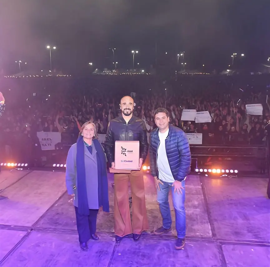 Fiesta de la Colonización: Abel Pintos brilló en una noche récord